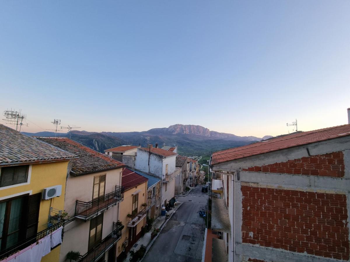 Apartmán Casa Di Mamma Godrano Exteriér fotografie